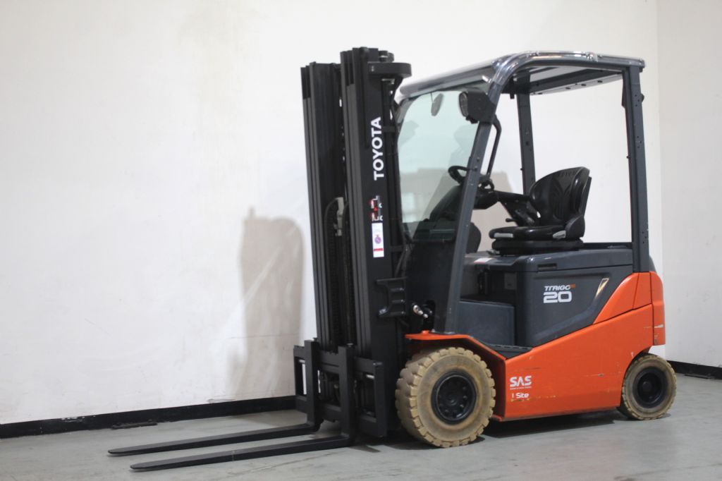 Toyota 8FBMKT20 Elektro 4 Rad-Stapler www.heinbockel-gabelstapler.de