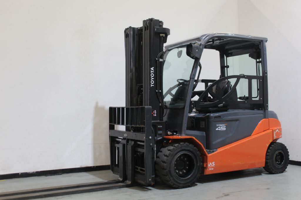 Toyota 8FBMT45 Elektro 4 Rad-Stapler kirchnerpartner.de