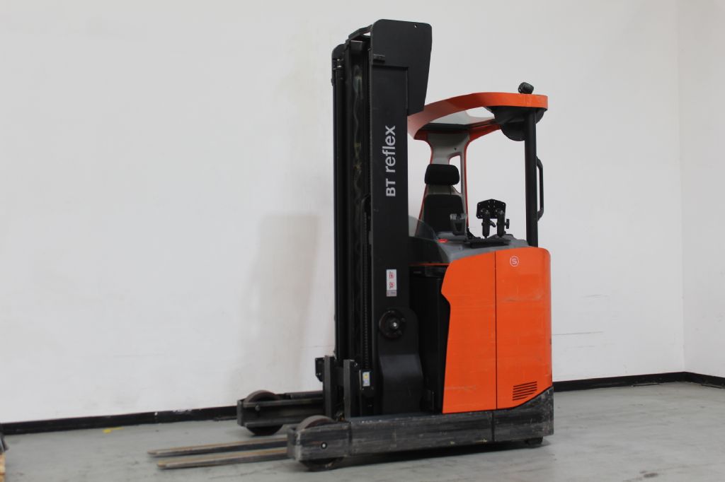 Toyota RRE160HE Schubmaststapler loeffler-gabelstapler.de