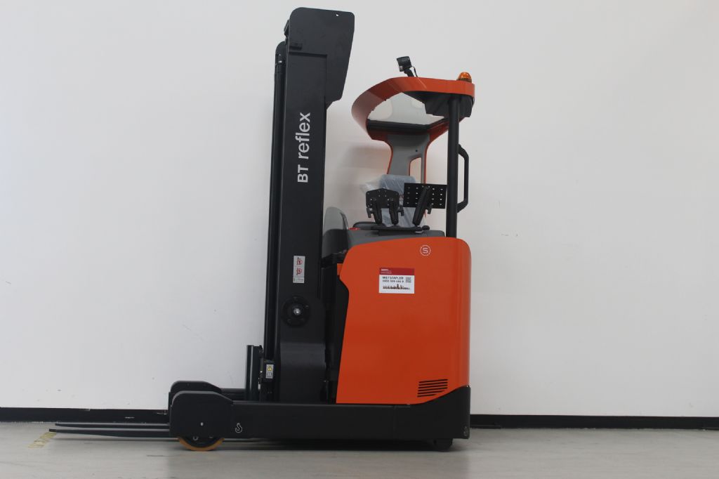 Toyota RRE160H Schubmaststapler schlueter-gabelstapler.de