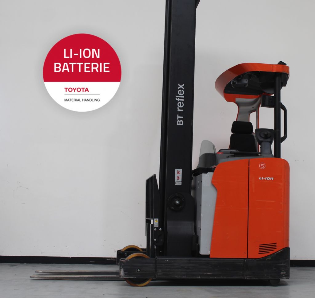 Toyota RRE140HE Schubmaststapler www.foerdertechnik-rietberg.de Toyota RRE140HE Schubmaststapler www.foerdertechnik-rietberg.de