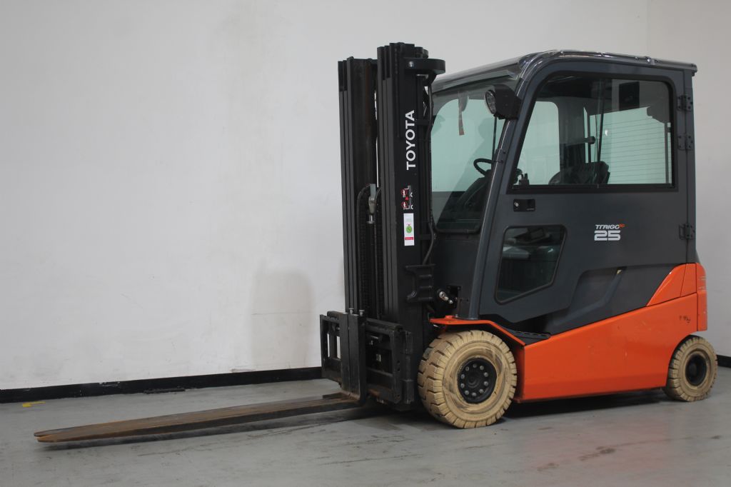 Toyota 8FBMT25 Elektro 4 Rad-Stapler www.heinbockel-gabelstapler.de