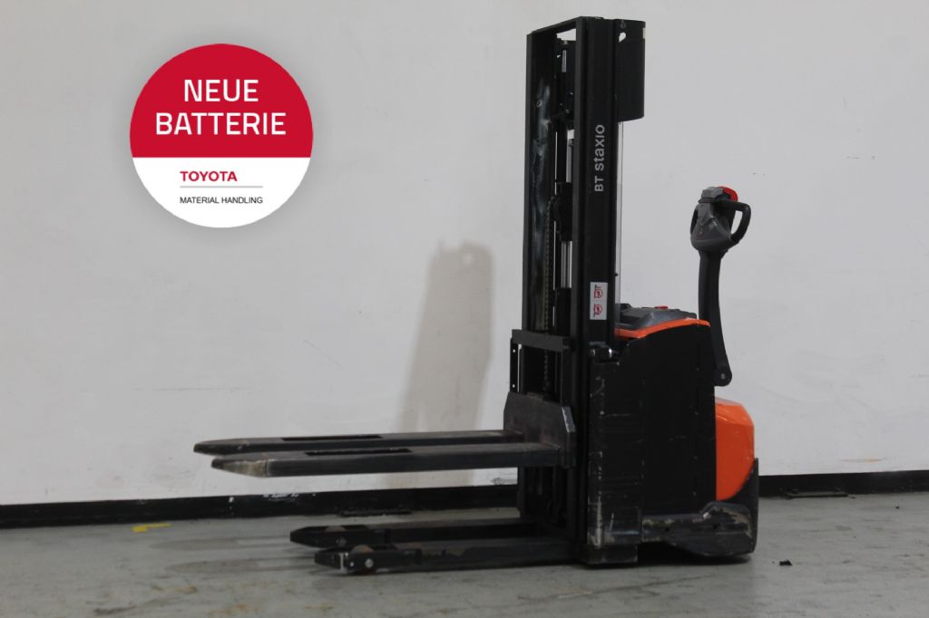 Toyota SWE120 Hochhubwagen loeffler-gabelstapler.de