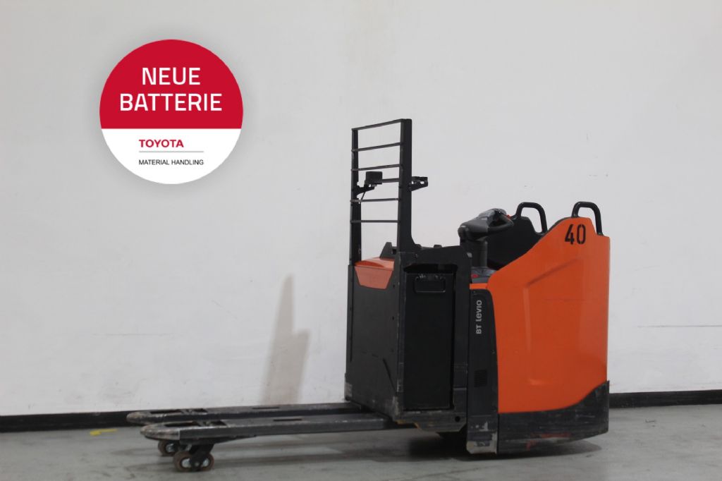 Toyota LPE200 Niederhubwagen www.heinbockel-gabelstapler.de