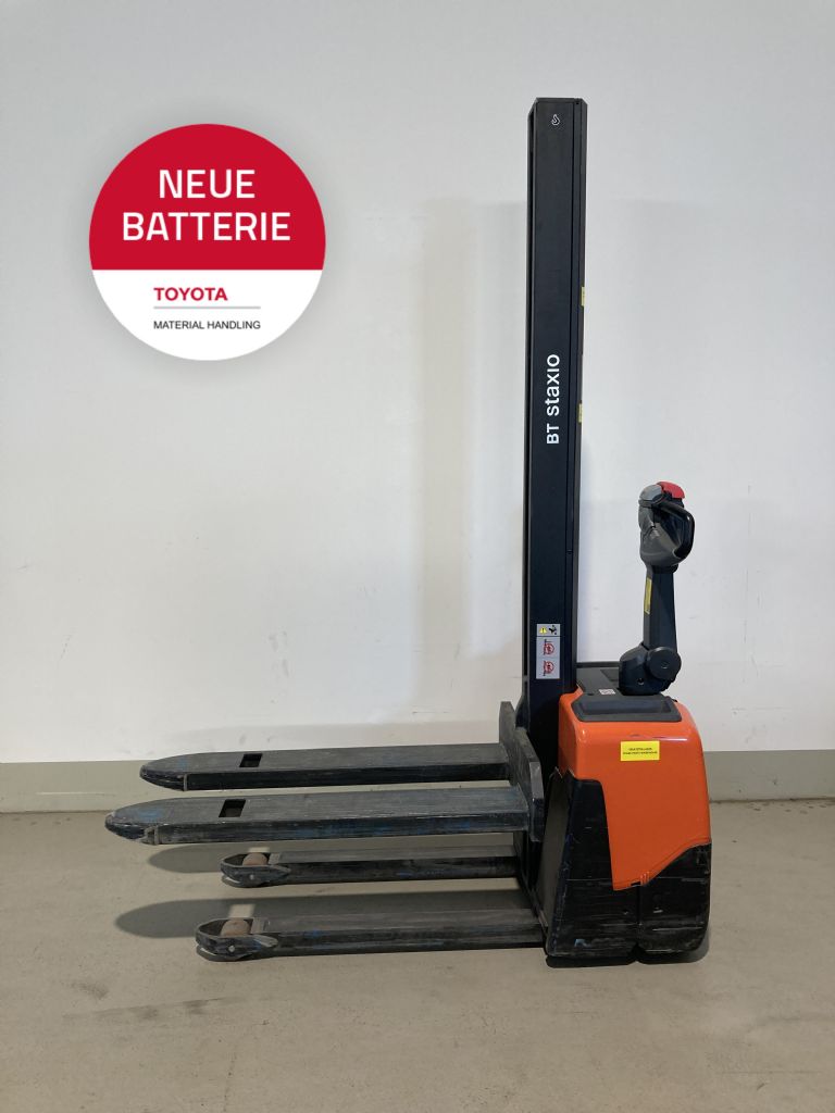 Toyota HWE100 Hochhubwagen www.foerdertechnik-rietberg.de Toyota HWE100 Hochhubwagen www.foerdertechnik-rietberg.de