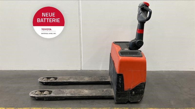 Toyota LWE130 Niederhubwagen loeffler-gabelstapler.de