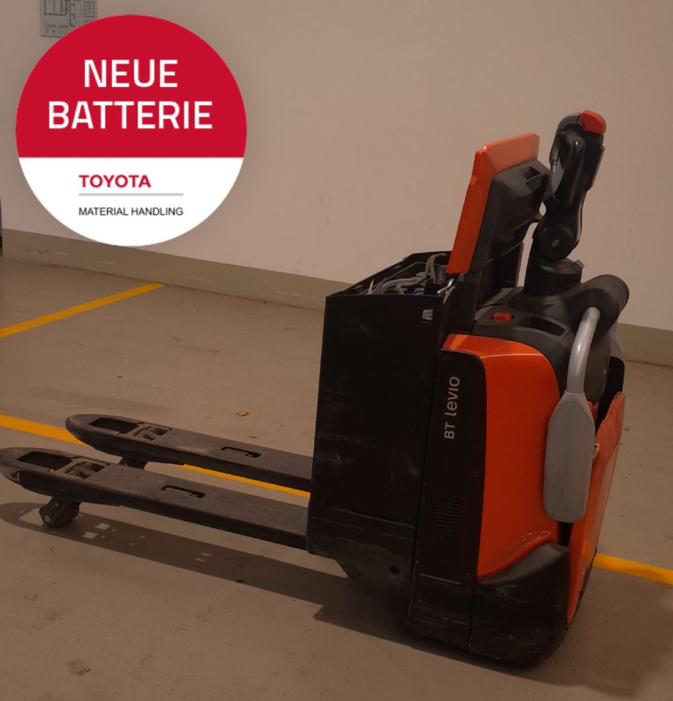 Toyota LPE200 Niederhubwagen loeffler-gabelstapler.de