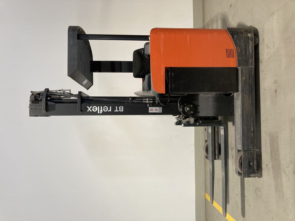 Toyota RRE120B Schubmaststapler loeffler-gabelstapler.de