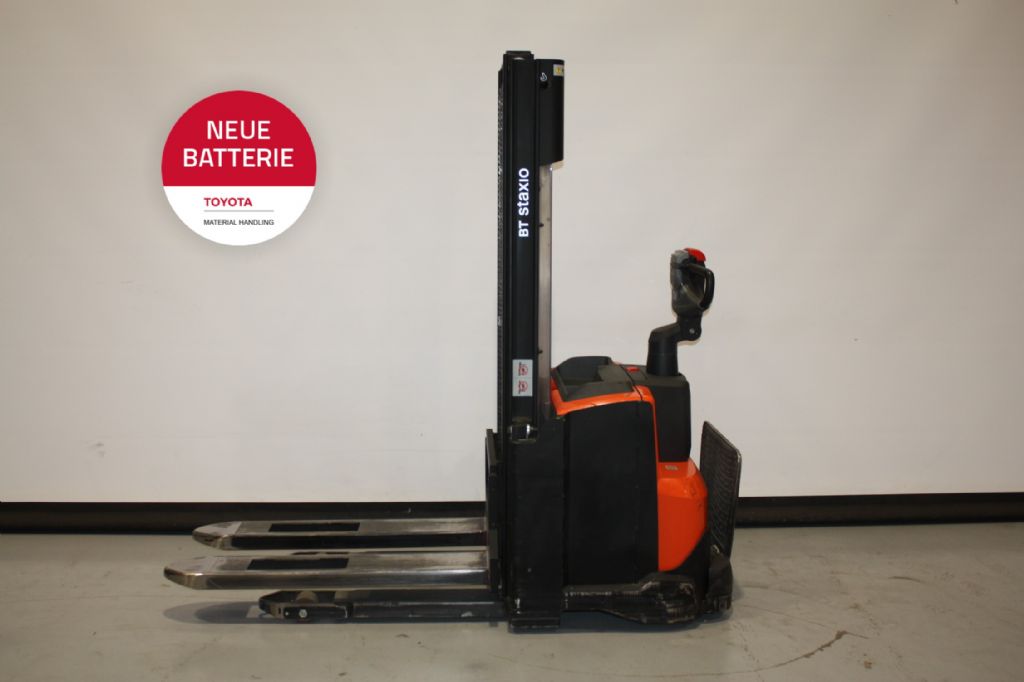 Toyota SWE120 Hochhubwagen loeffler-gabelstapler.de