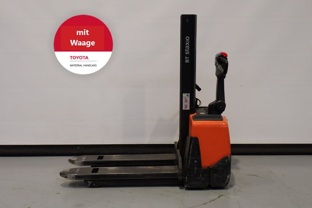 Toyota HWE100 Hochhubwagen loeffler-gabelstapler.de