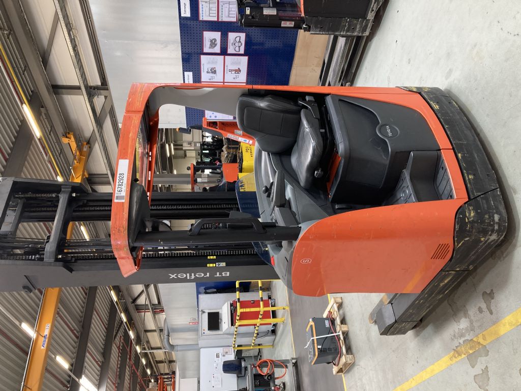 Toyota RRE140H Schubmaststapler gabelstapler-nord.de