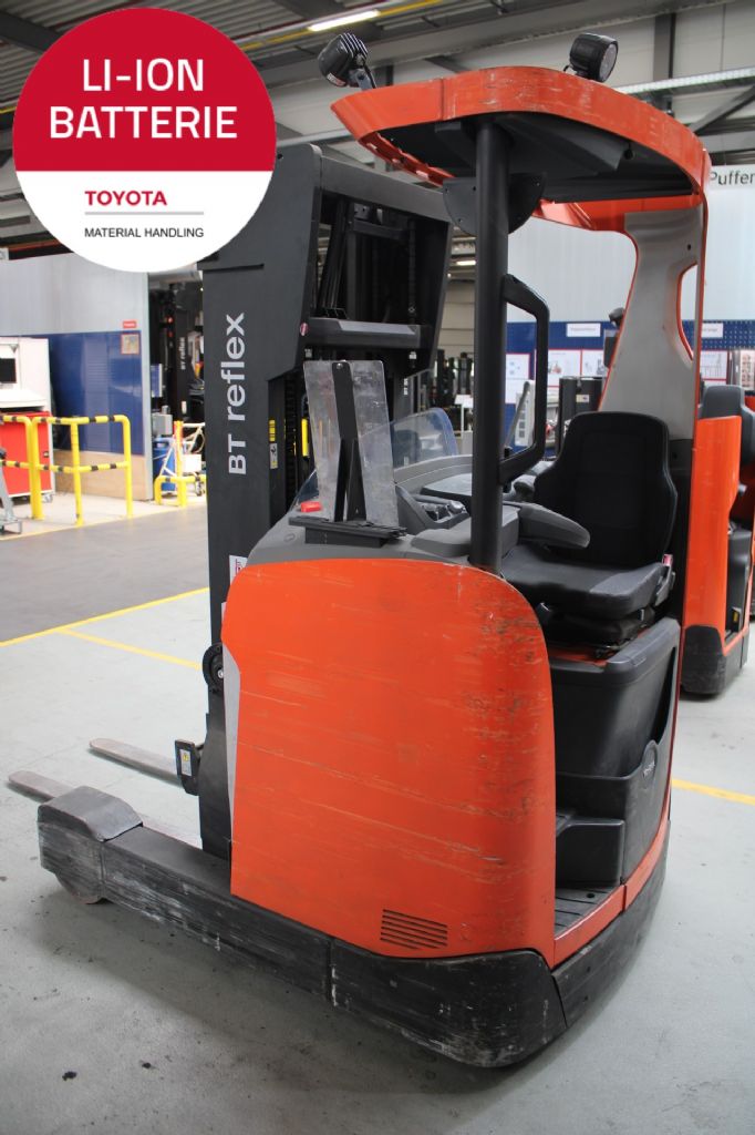 Toyota RRE140H Schubmaststapler gfg-gabelstapler.de
