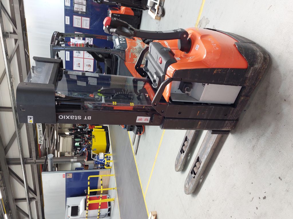 Toyota SWE145L Hochhubwagen www.heinbockel-gabelstapler.de