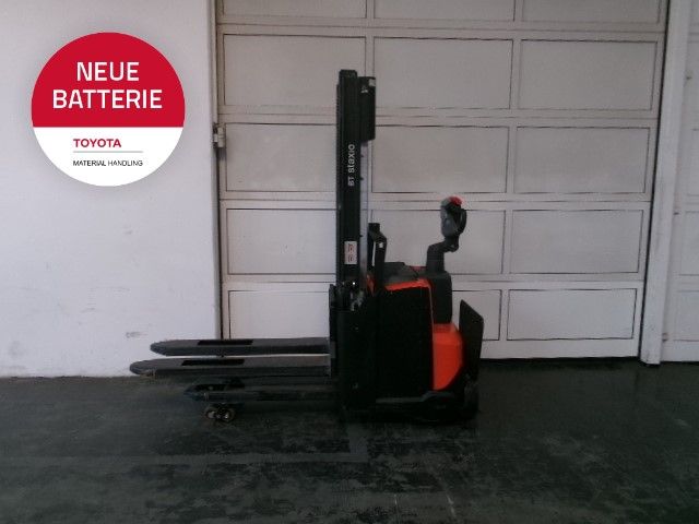 Toyota SWE120L Hochhubwagen loeffler-gabelstapler.de
