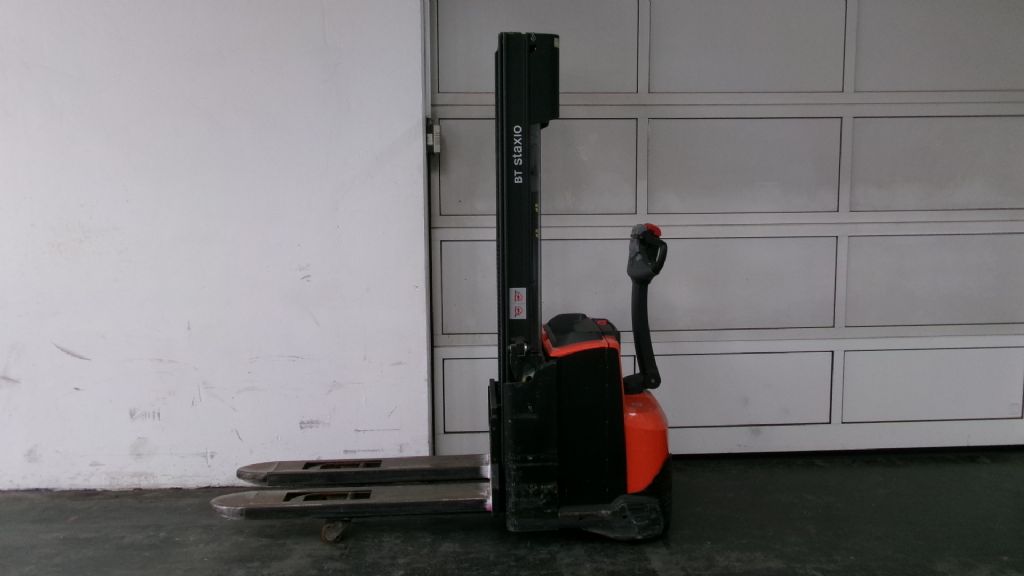 Toyota SWE120L Hochhubwagen gabelstapler-nord.de