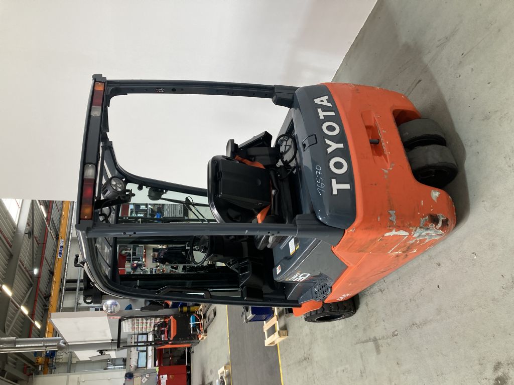 Toyota 8FBE20T Elektro 3 Rad-Stapler loeffler-gabelstapler.de