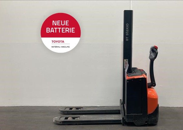 Toyota SWE080L Hochhubwagen www.foerdertechnik-rietberg.de Toyota SWE080L Hochhubwagen www.foerdertechnik-rietberg.de