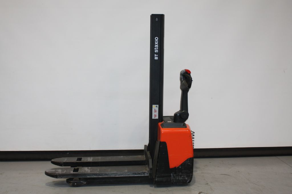 Toyota HWE100 Hochhubwagen gabelstapler-nord.de