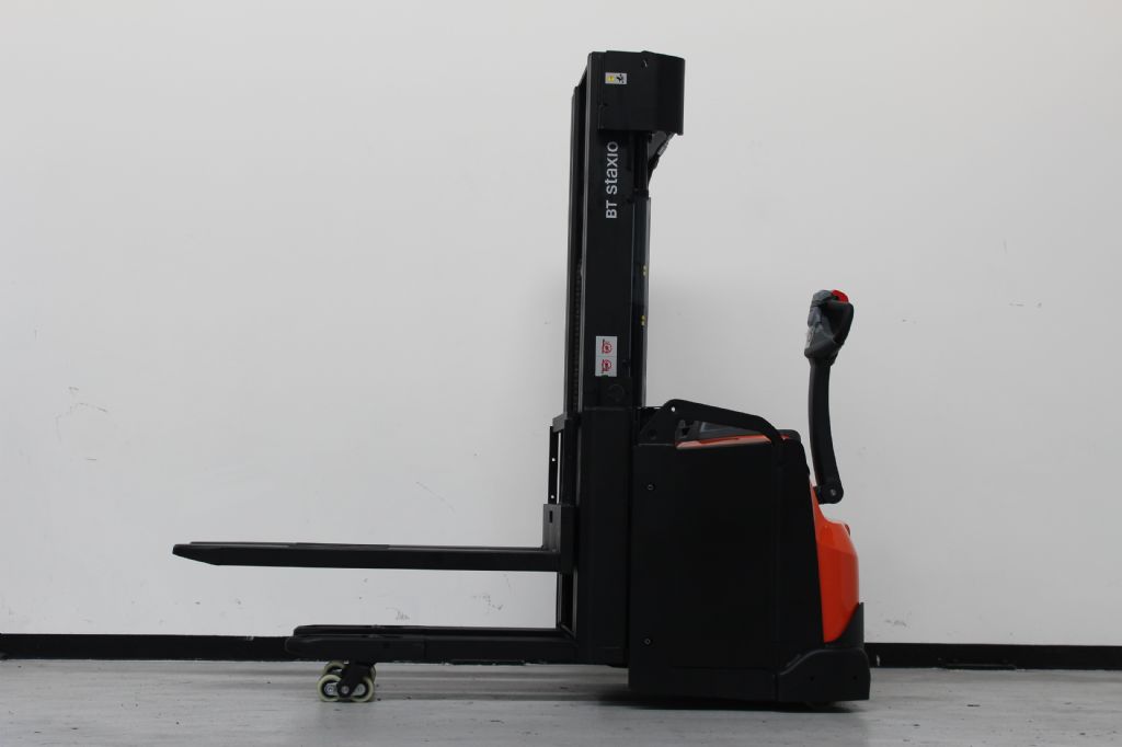 Toyota SWE160L Hochhubwagen gfg-gabelstapler.de
