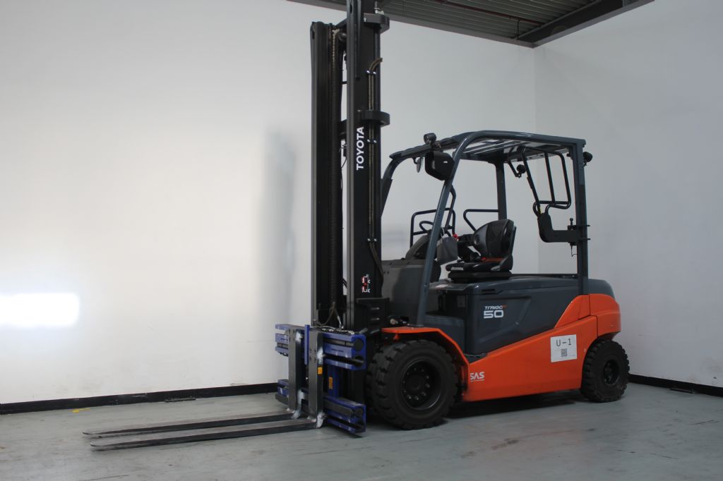 Toyota 8FBMT50 Elektro 4 Rad-Stapler www.heinbockel-gabelstapler.de