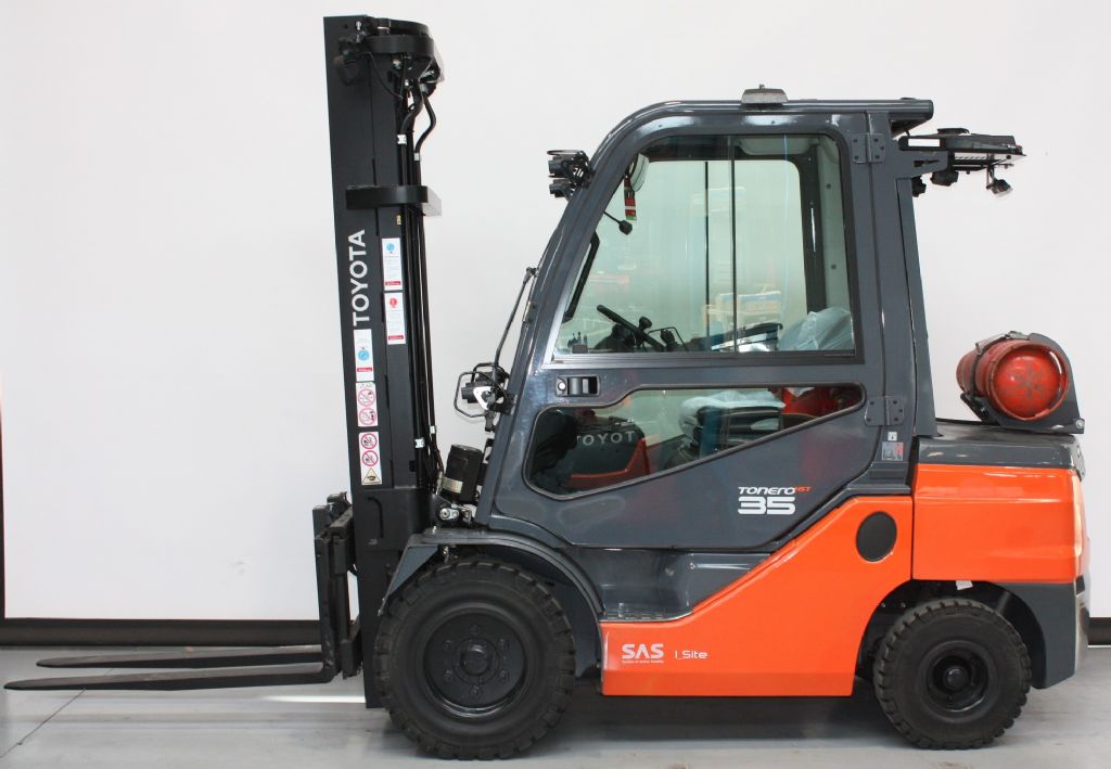Toyota 06-8FGJ35F Treibgasstapler loeffler-gabelstapler.de