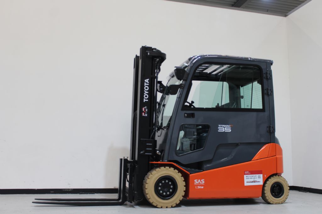 Toyota 8FBMT35 Elektro 4 Rad-Stapler www.foerdertechnik-rietberg.de