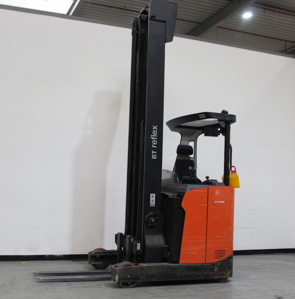 Toyota RRE140HE Schubmaststapler loeffler-gabelstapler.de