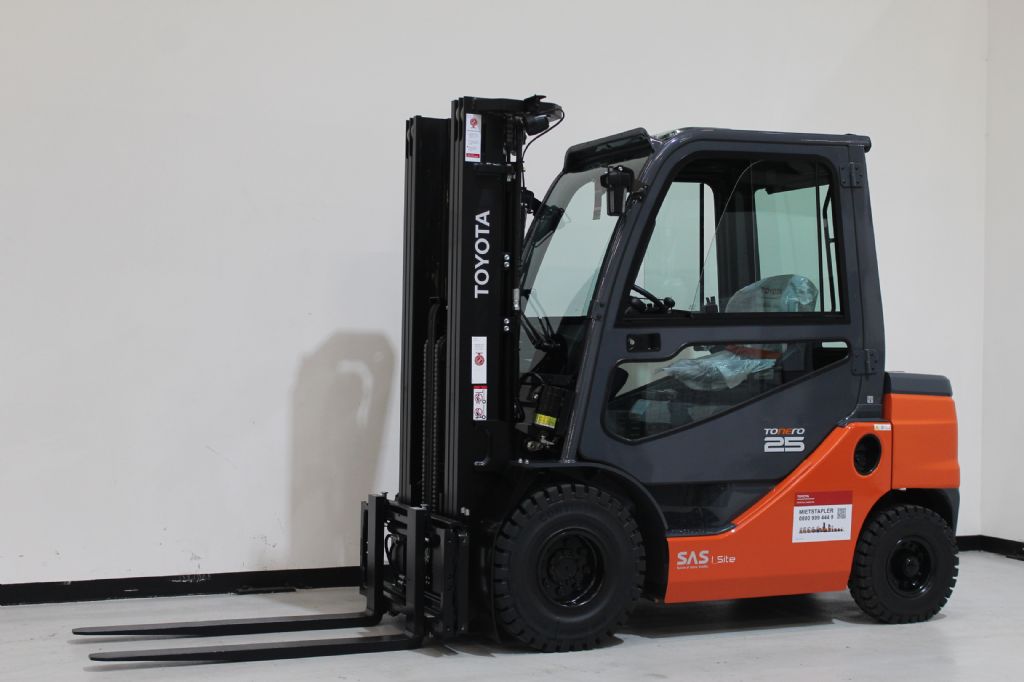 Toyota 52-8FDF25 Dieselstapler loeffler-gabelstapler.de