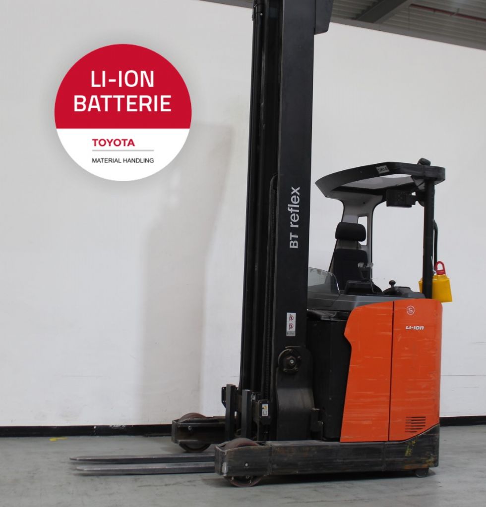 Toyota RRE140HE Schubmaststapler loeffler-gabelstapler.de