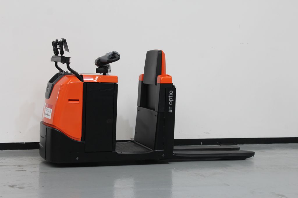 Toyota OSE250 Niederhubkommissionierer loeffler-gabelstapler.de