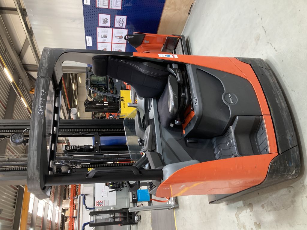 Toyota RRE140HE Schubmaststapler gabelstapler-nord.de
