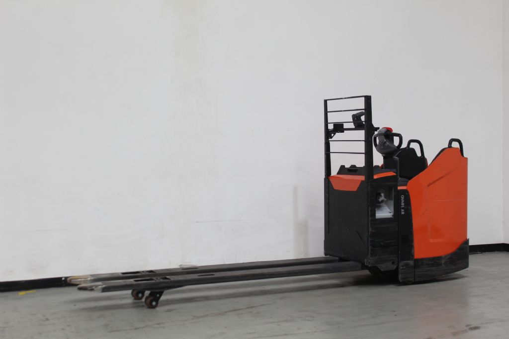 Toyota LPE200 Niederhubwagen www.heinbockel-gabelstapler.de