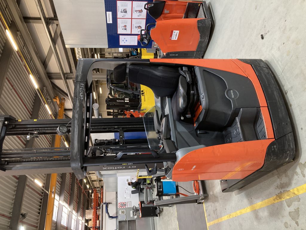 Toyota RRE140HE Schubmaststapler gabelstapler-nord.de