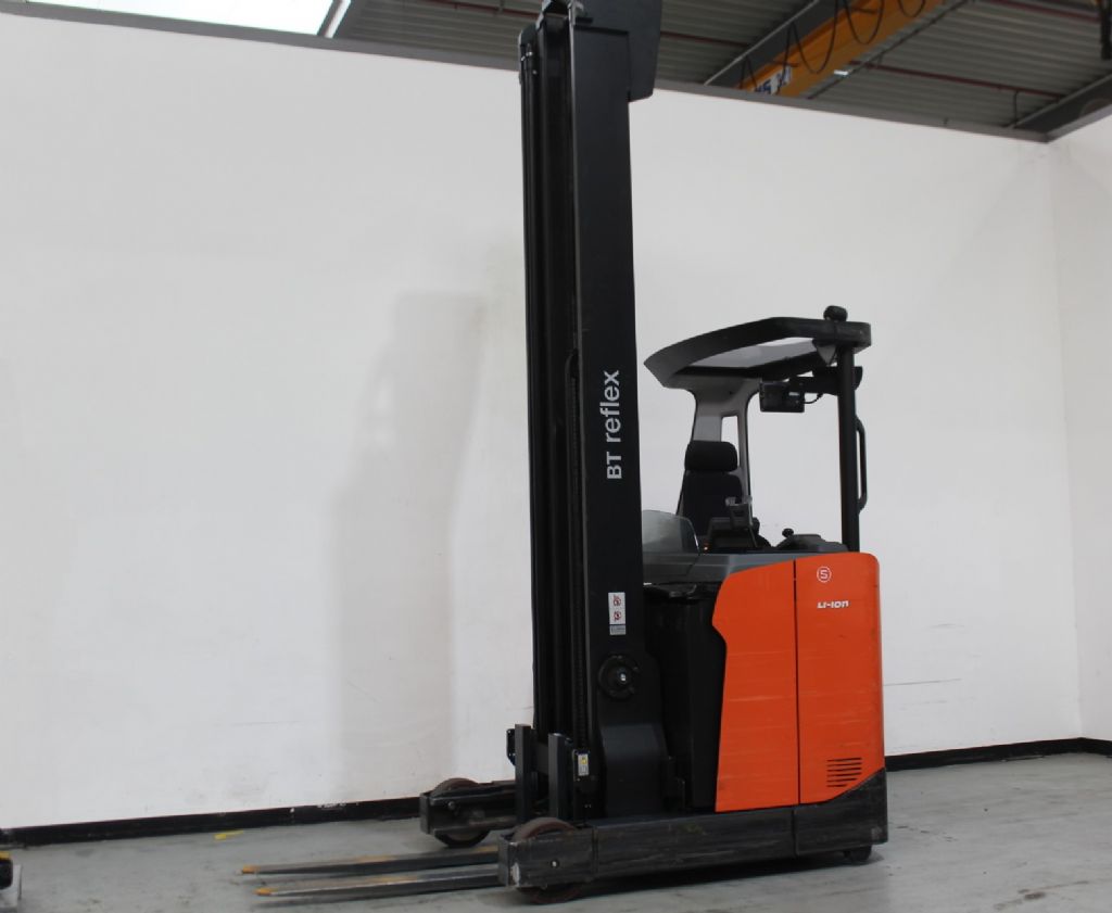 Toyota RRE140HE Schubmaststapler loeffler-gabelstapler.de