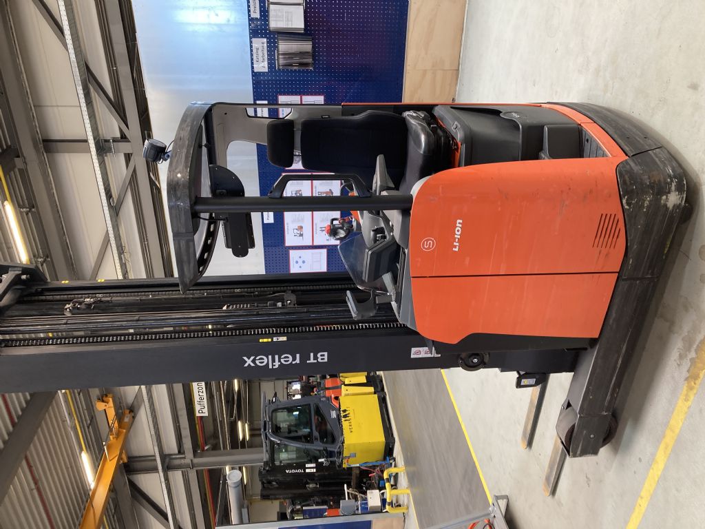 Toyota RRE140HE Schubmaststapler gabelstapler-nord.de