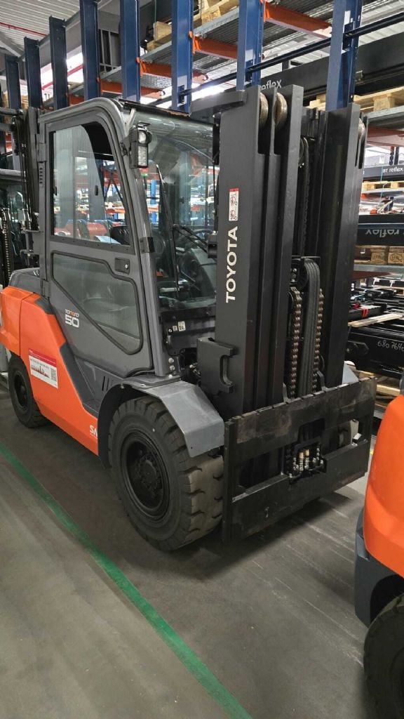 Toyota 8FG50N Treibgasstapler loeffler-gabelstapler.de