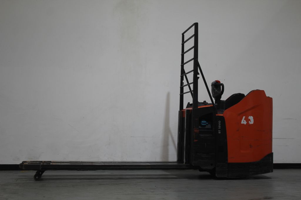Toyota LPE250 Niederhubwagen loeffler-gabelstapler.de