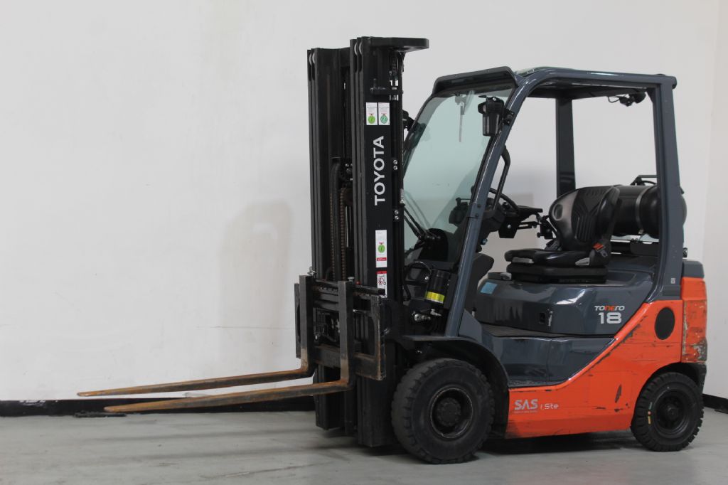 Toyota 02-8FGF18 Treibgasstapler  kirchnerpartner.de