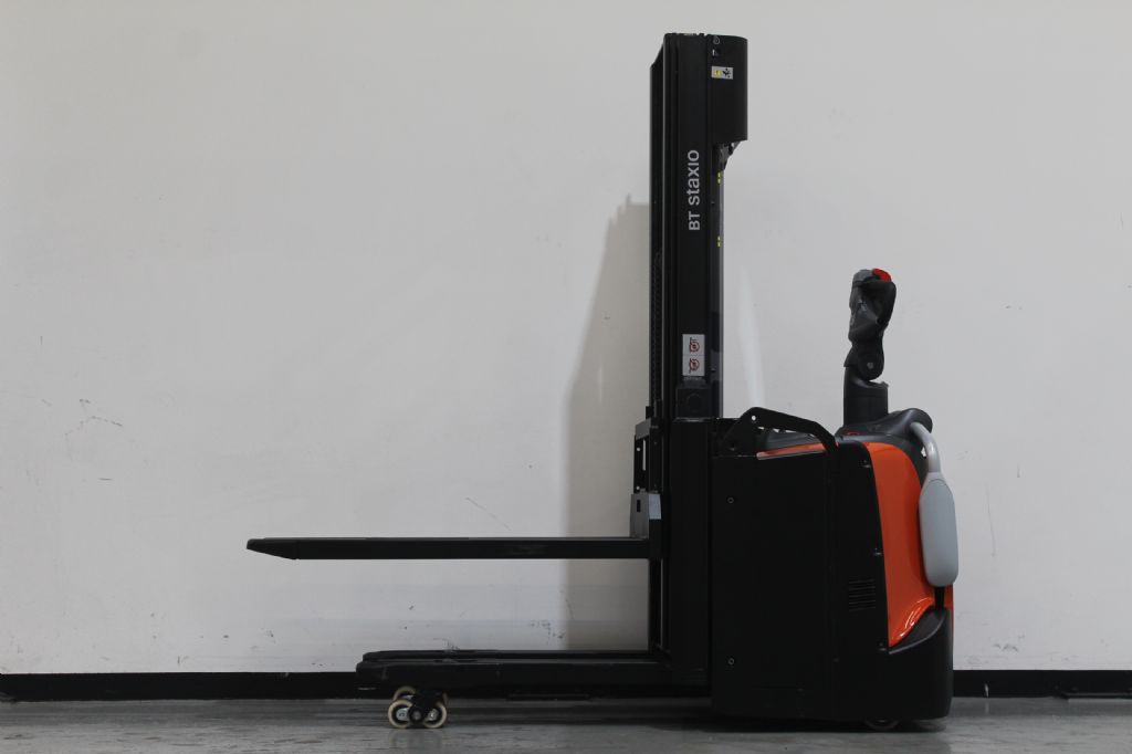 Toyota SPE120L Hochhubwagen gabelstapler-nord.de