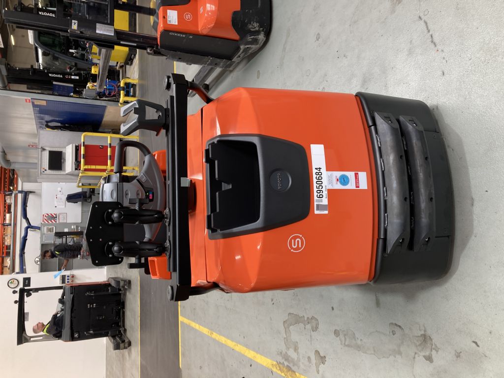 Toyota OSE250 Niederhubkommissionierer gabelstapler-nord.de