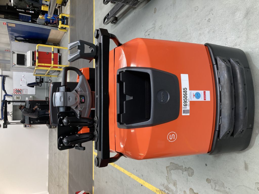 Toyota OSE250 Niederhubkommissionierer gabelstapler-nord.de