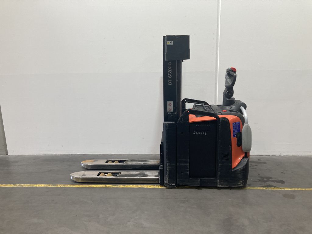 Toyota SPE160L Hochhubwagen gabelstapler-nord.de