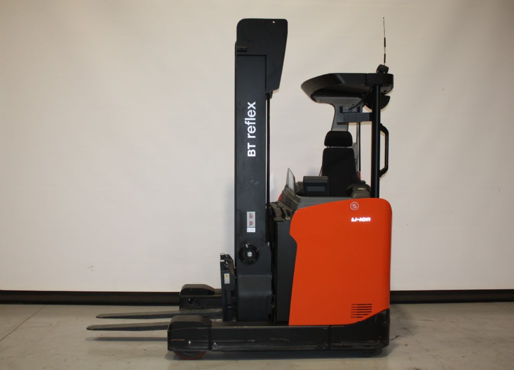 Toyota RRE160H Schubmaststapler loeffler-gabelstapler.de