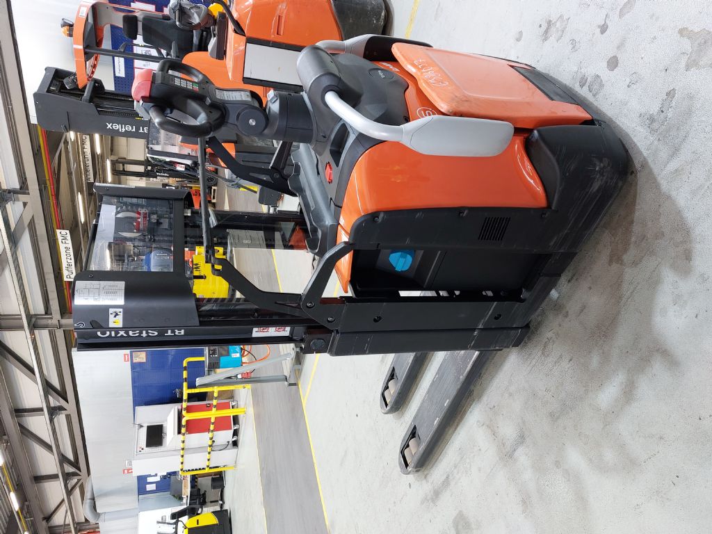 Toyota SPE200D Hochhubwagen www.heinbockel-gabelstapler.de