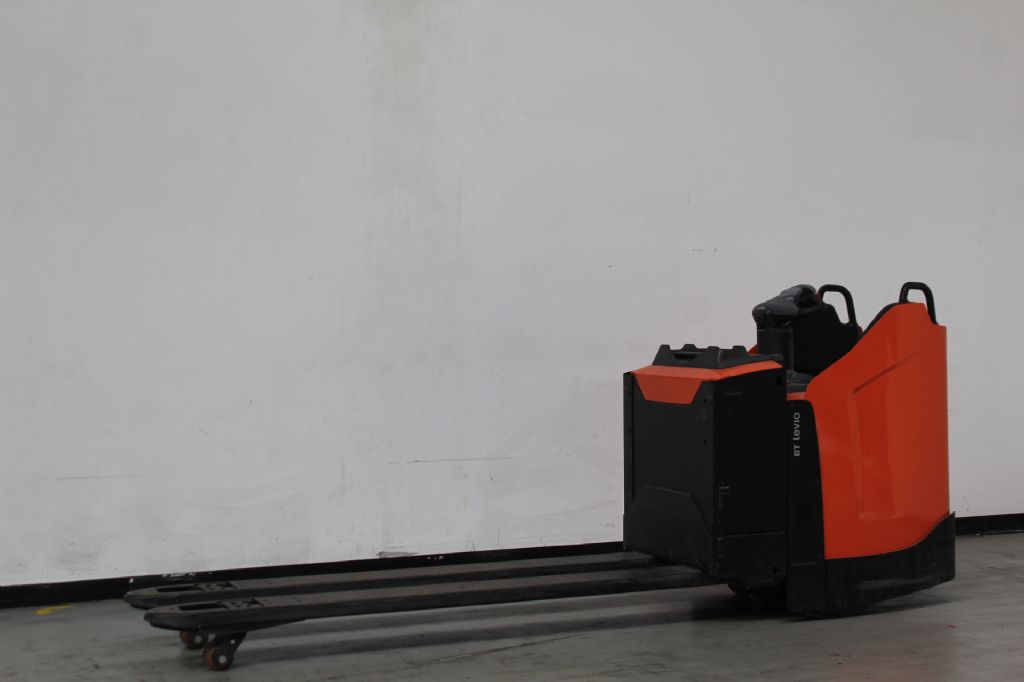 Toyota LPE200 Niederhubwagen loeffler-gabelstapler.de