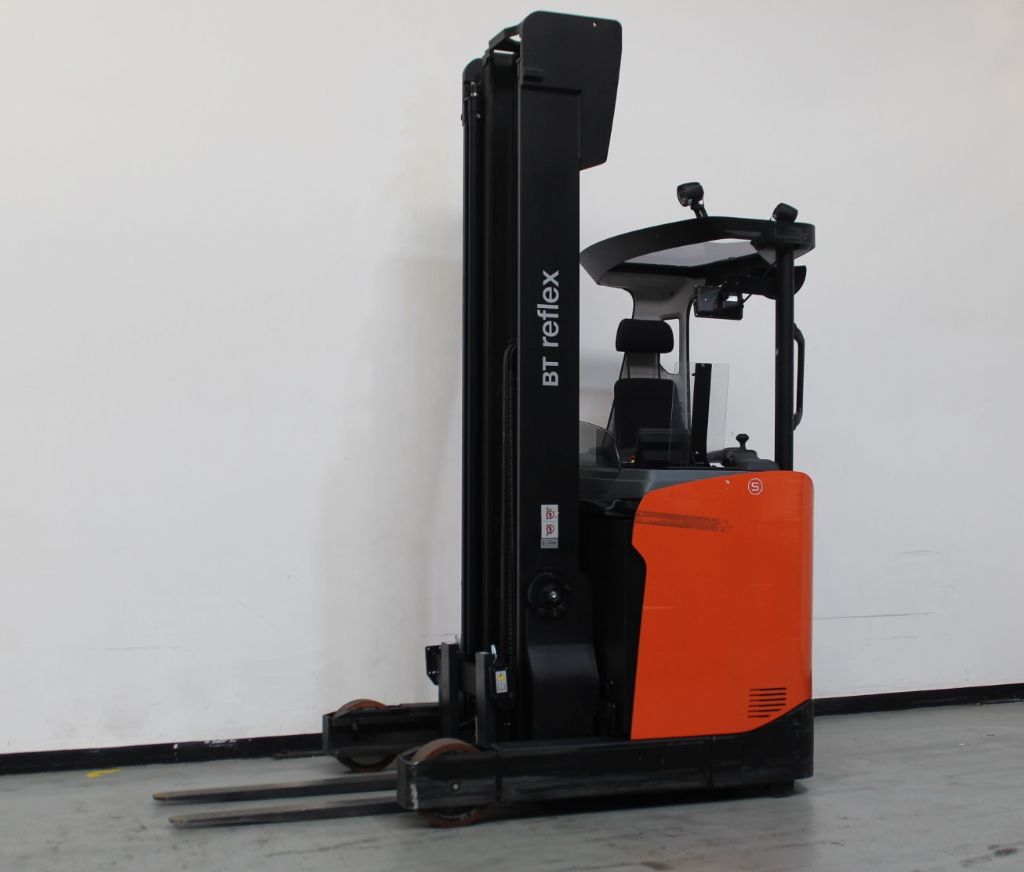 Toyota RRE140H Schubmaststapler www.foerdertechnik-rietberg.de Toyota RRE140H Schubmaststapler www.foerdertechnik-rietberg.de