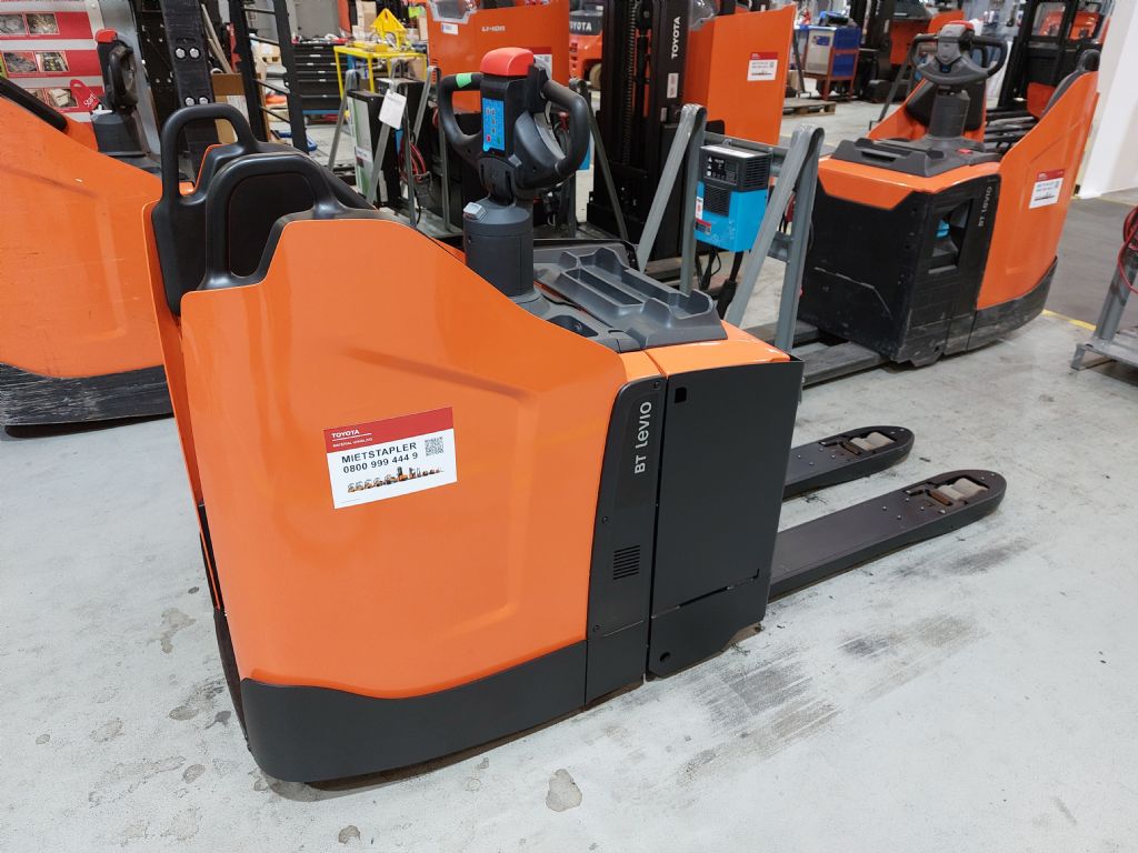 Toyota LPE220 Niederhubwagen gabelstapler-nord.de