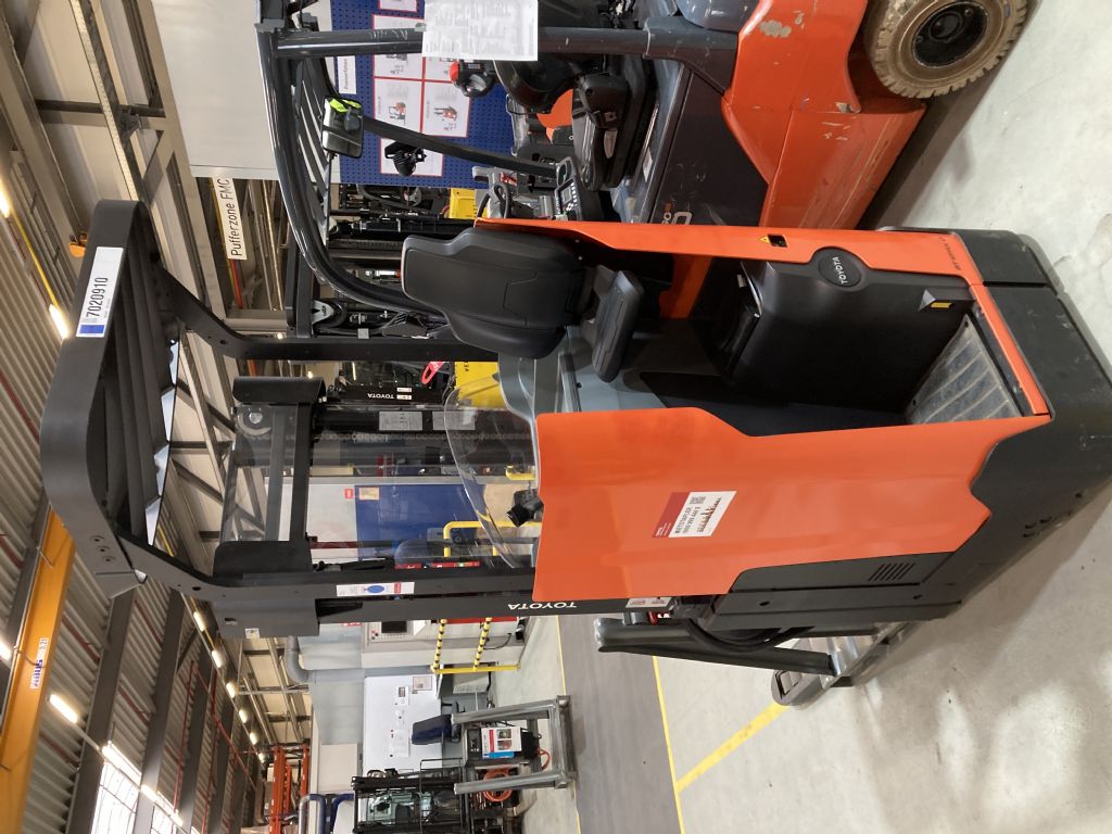 Toyota SSI160LN Quersitzstapler gabelstapler-nord.de