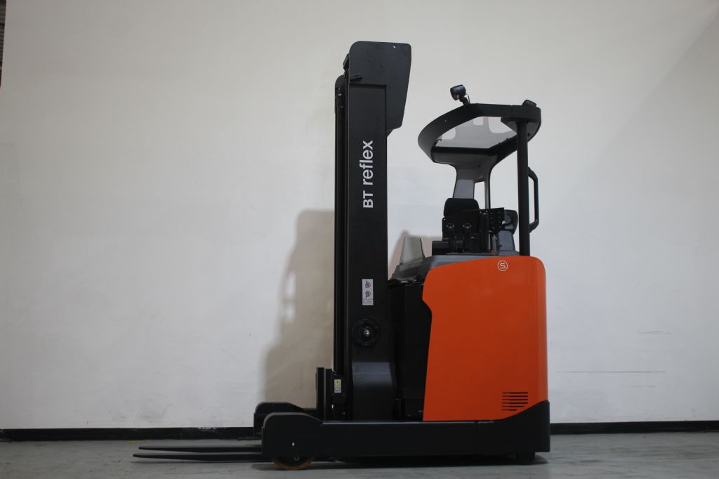 Toyota RRE160H Schubmaststapler loeffler-gabelstapler.de