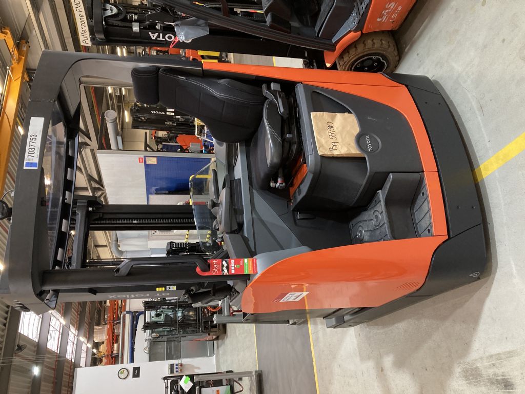 Toyota RRE160H Schubmaststapler gabelstapler-nord.de